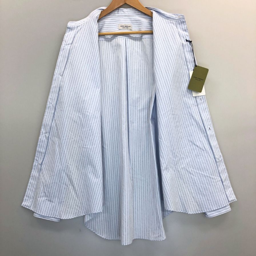 新品同様◆ジョンスメドレー シャツ ノーカラー バンドカラー 長袖 ストライプ メンズ ブルー系 サイズM JOHN SMEDLEY 【AFB35】