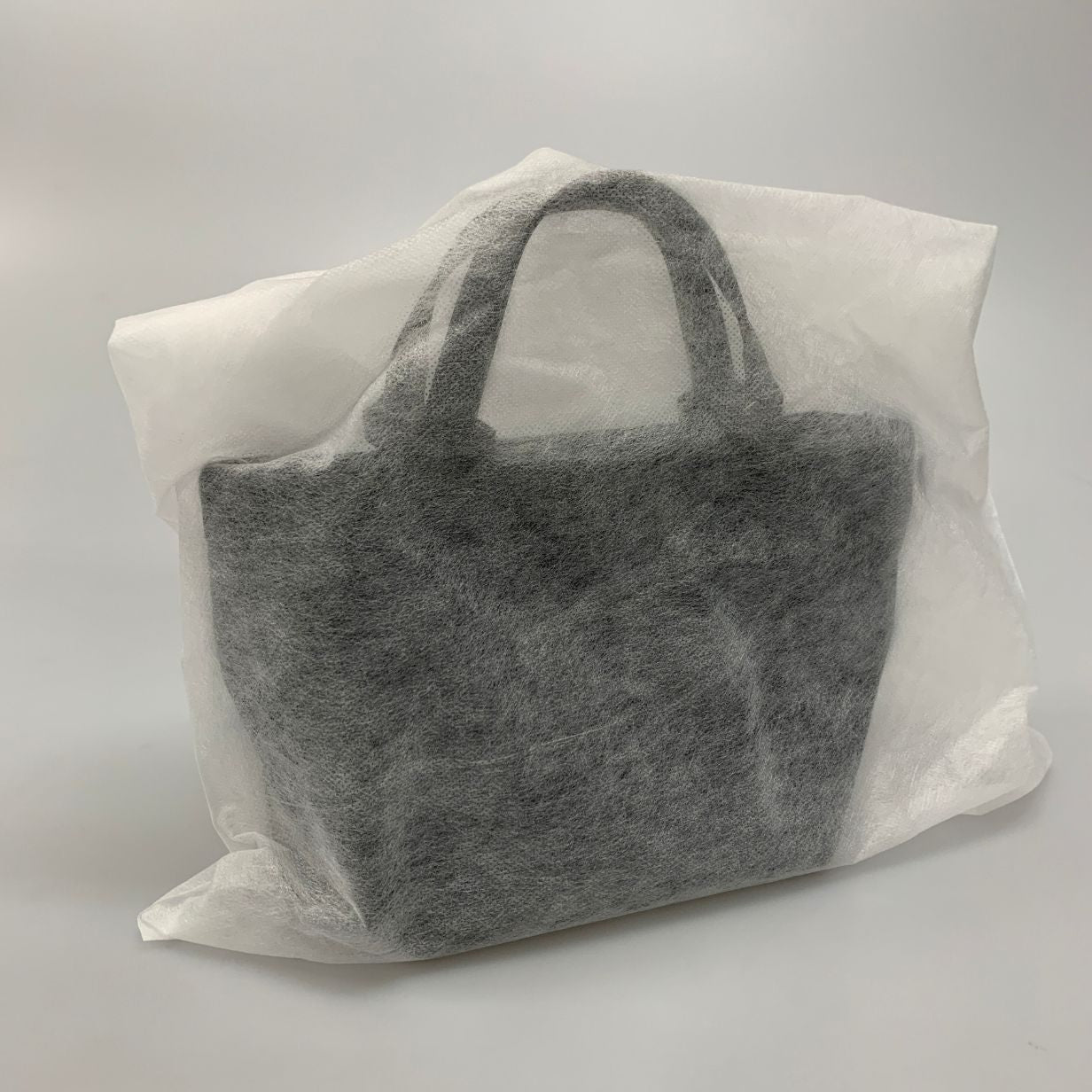 バオバオ イッセイミヤケ スモールハンドバッグ クリスタルマット BB58 AG313 ブラック レディース BAOBAO ISSEI MIYAKE【AFE12】