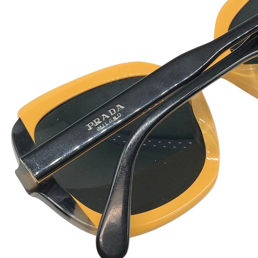 プラダ サングラス SPR 16U-F 54□21 レディース ブラック×マスタード PRADA【AFI16】