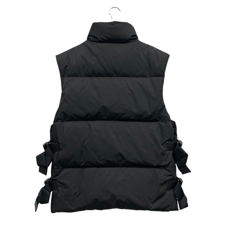 美品◆ジバンシー 23FW ノースリーブパファージャケット 4Gメタルバックル ブラック サイズ48 GIVENCHY 【AFA11】