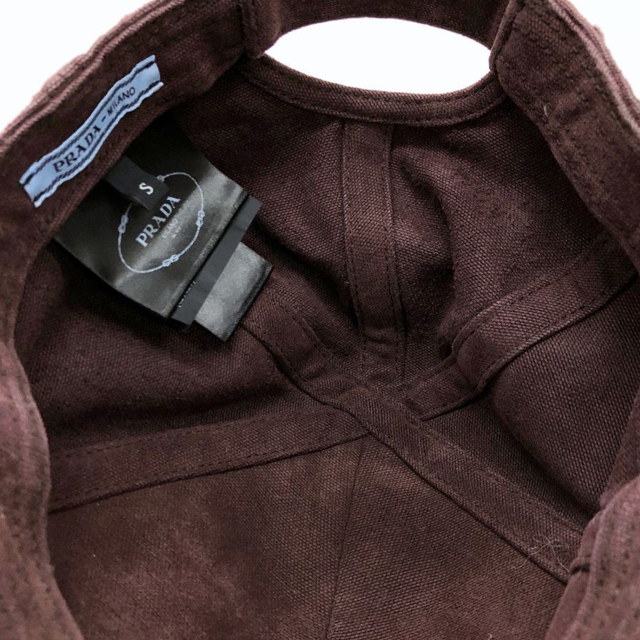 プラダ キャンバス ロゴキャップ バーガンディ サイズS ユニセックス PRADA【AFI19-2】