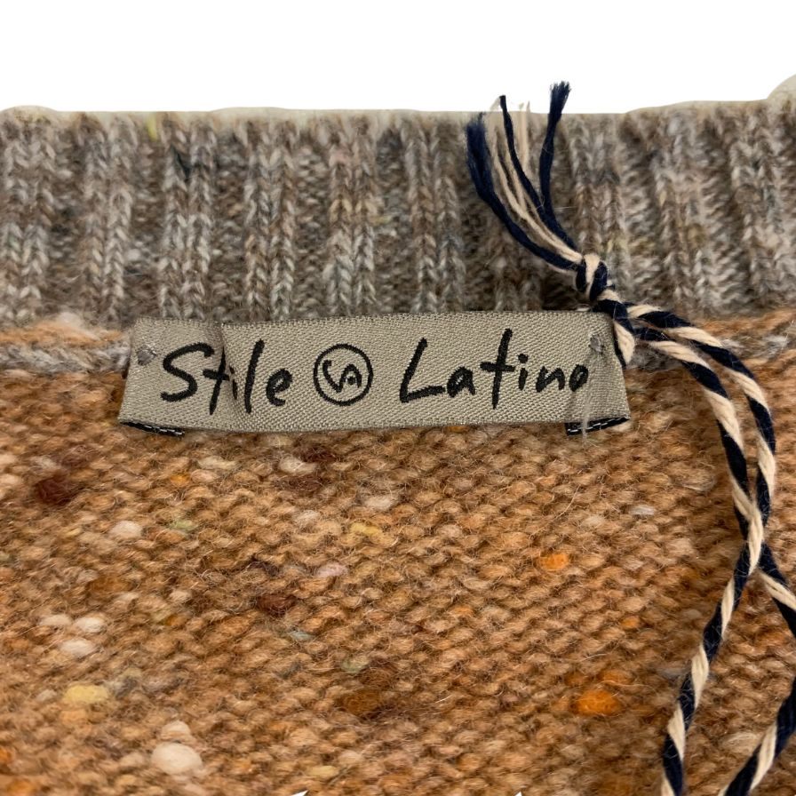 極美品◆スティレ ラティーノクルーネックニット メンズサイズM ブラウンベージュ STILE LATINO 【AFB34】