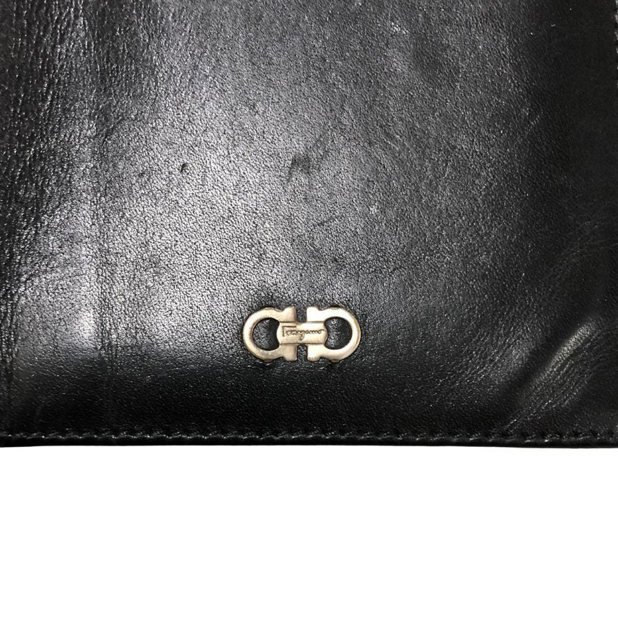 フェラガモ レザー 長財布 ガンチーニ FERRAGAMO【AFI8】