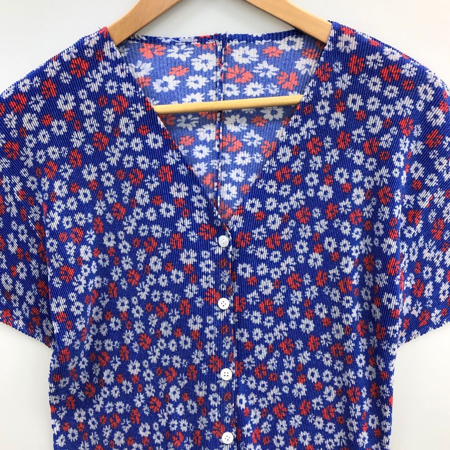 美品◆プリーツプリーズ イッセイミヤケ 半袖シャツ Vネック 総柄 レディース サイズ3 PP22-FO872 PLEATS PLEASE ISSEY MIYAKE 【AFB36】