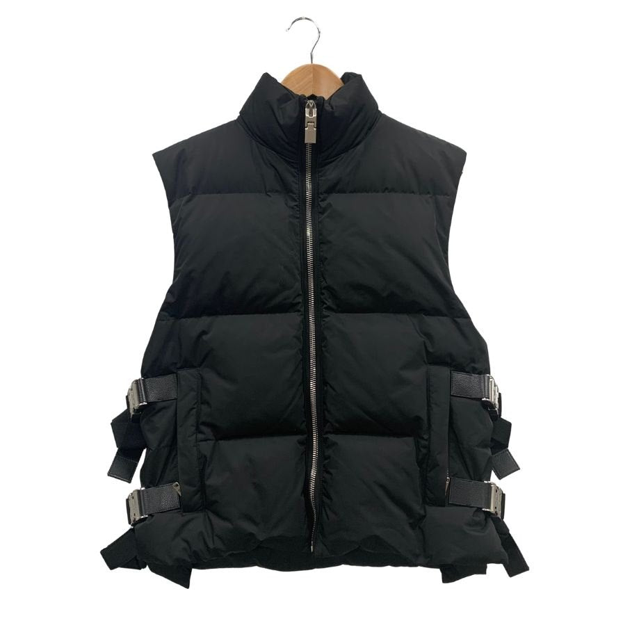 美品◆ジバンシー 23FW ノースリーブパファージャケット 4Gメタルバックル ブラック サイズ48 GIVENCHY 【AFA11】