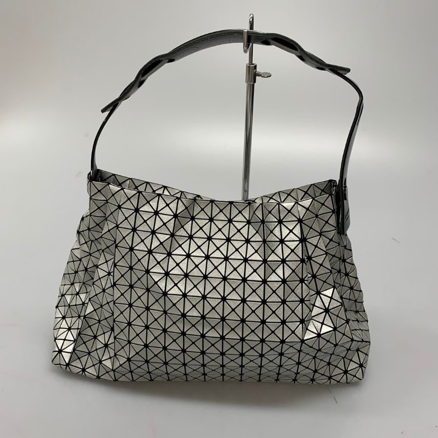 極美品◆バオバオ イッセイミヤケ ショルダーバッグ BB55-AG026 シルバー レディース BAO BAO ISSEY MIYAKE【AFE12】