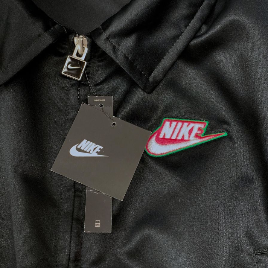 新品同様◆ナイキ ロングサテンコート アイコンクラッシュ ブラック レディース サイズL CU5975-010 NIKE 【AFB1】