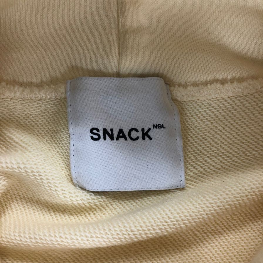 美品◆スナックエヌジーエル プルオーバーパーカー プリント サイズL メンズ ホワイト フーディ SNACK NGL 【AFB2】