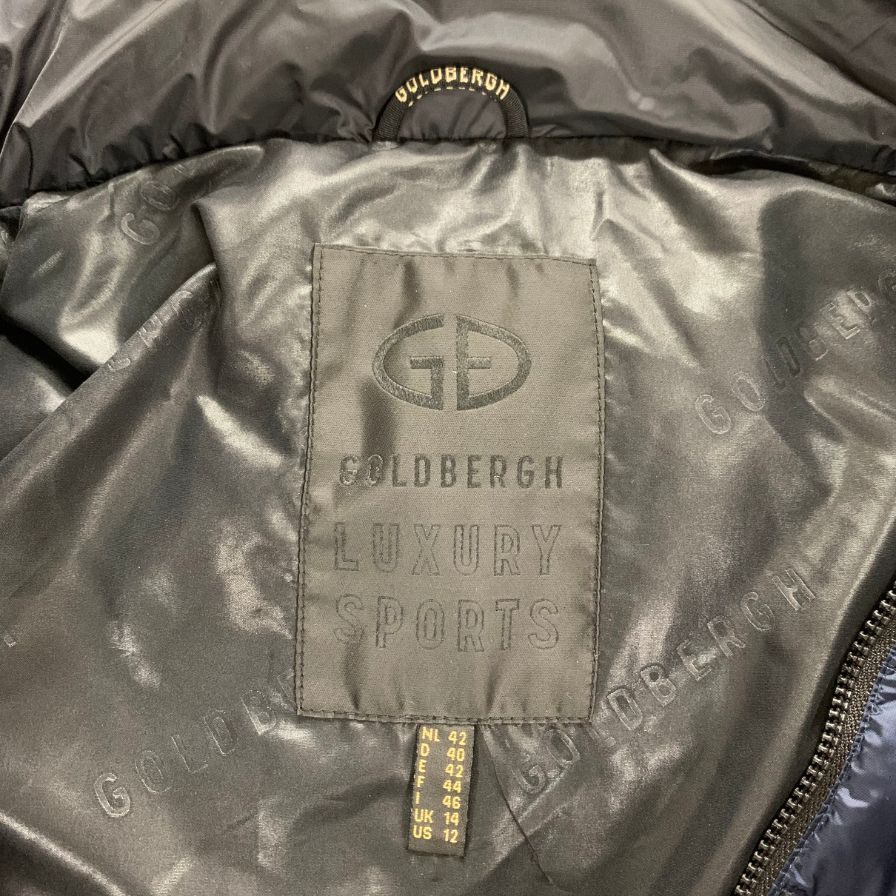 美品◆ゴールドバーグ ダウンジャケット SNOWMASS JACKET ネイビー レディース サイズEU42 Goldbergh 【AFA1】