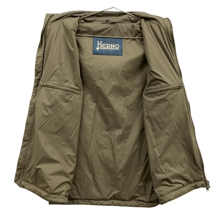 美品◆ヘルノ フーデッドベスト GI000336U 19288 7745 メンズ サイズ48 カーキ HERNO 【AFB37】