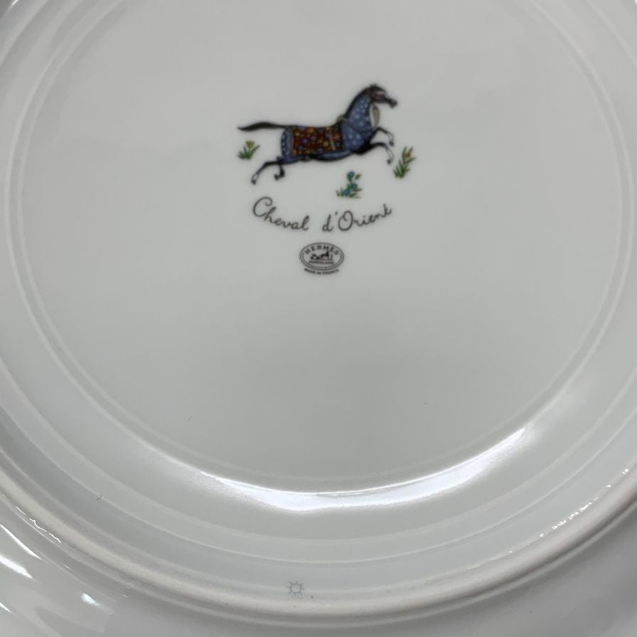 エルメス プレート シュヴァルドリアン ホース ホワイト 約26㎝ HERMES 2枚セット【AFI28】【中古】