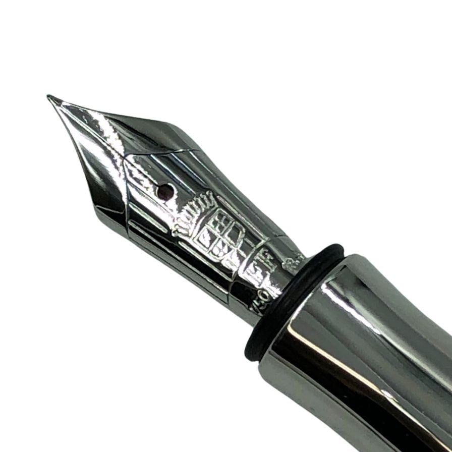 グラフ フォン ファーバーカステル 万年筆 ギロシェ ペン先750 18CT EF ブラック×シルバー GRAF VON FABER-CASTELL【AFI18】