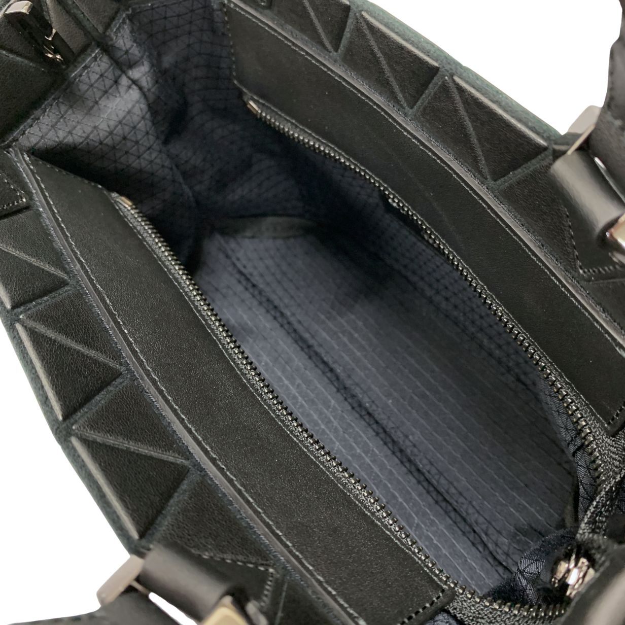 バオバオ イッセイミヤケ スモールハンドバッグ クリスタルマット BB58 AG313 ブラック レディース BAOBAO ISSEI MIYAKE【AFE12】