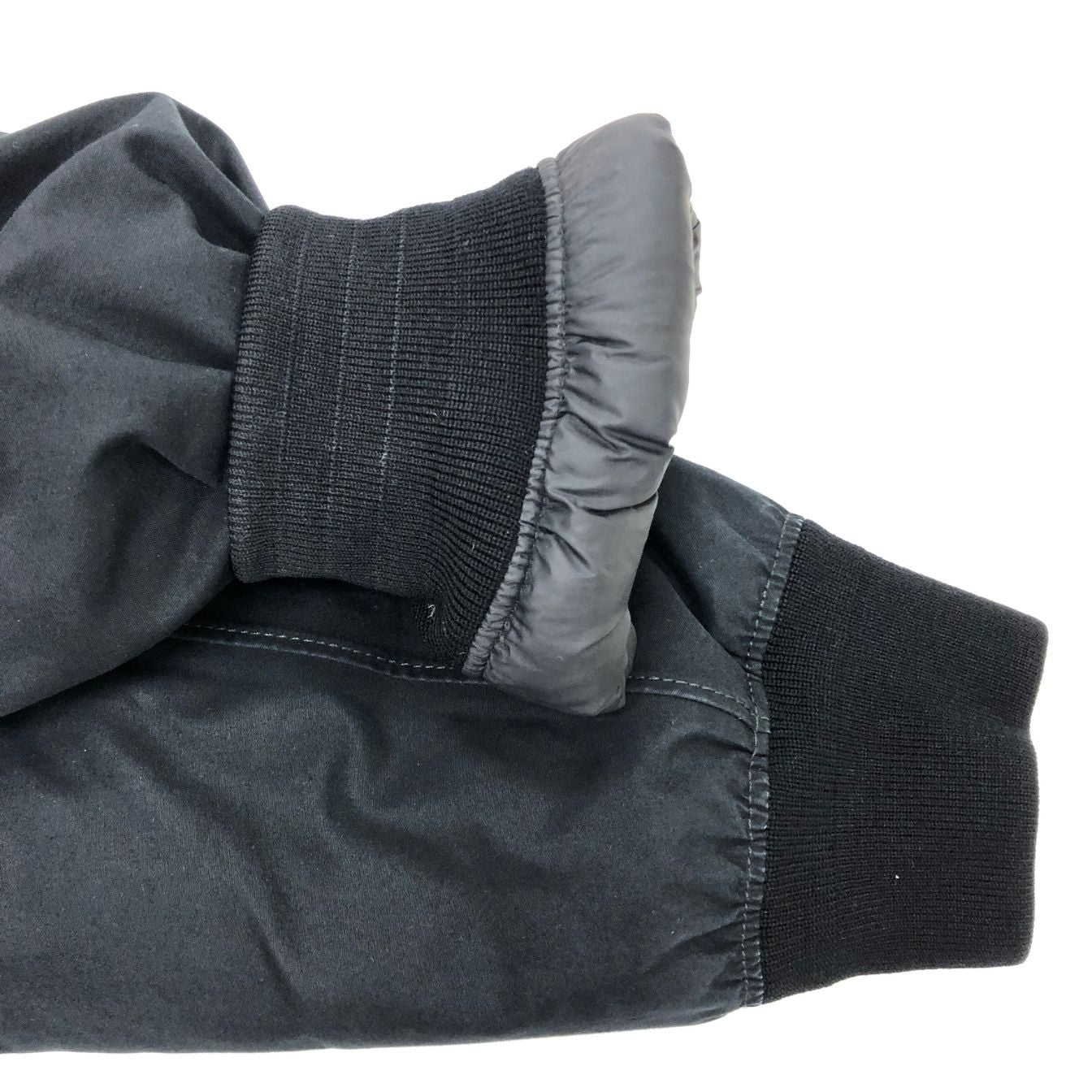 美品◆ストーンアイランド ゴースト ダウンジャケット ブラック メンズ サイズM Stone Island 【AFA3】