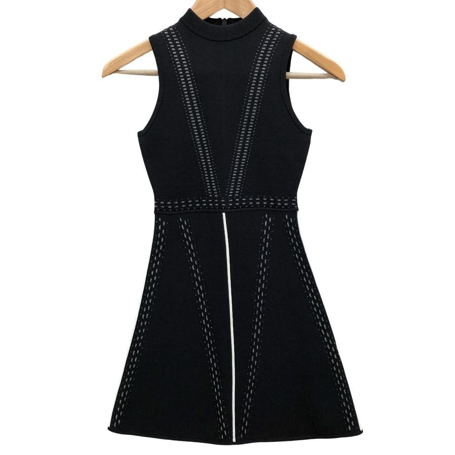 GIANNI VERSACE　ジャンニヴェルサーチ　ワンピース　黒　サイズ40 GIANNI VERSACE(ジャンニヴェルサーチ) ストライプスラックス