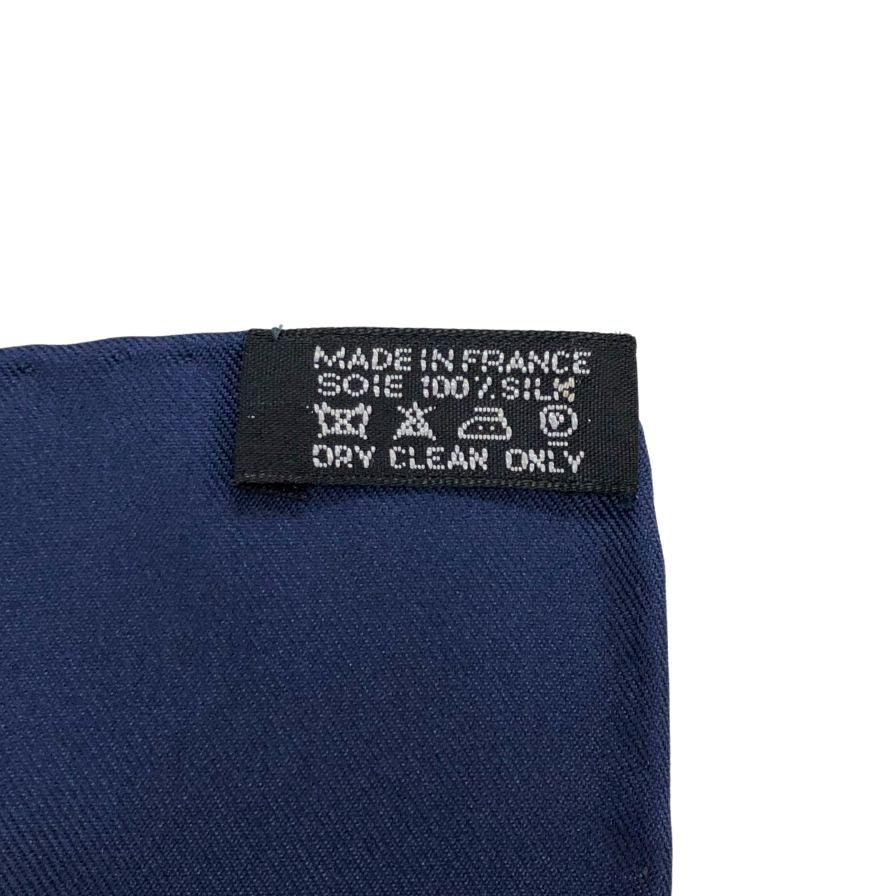 エルメス カレ90 neige d antan 去年の雪 ネイビー レディース HERMES【AFI13】