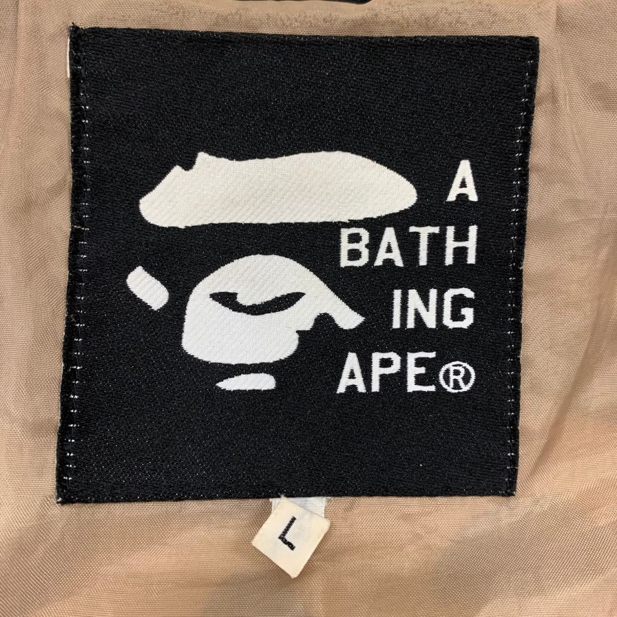 美品◆ア ベイシング エイプ ジャケット スノーボード型 迷彩柄 サイズL メンズ A BATHING APE 【AFB16】