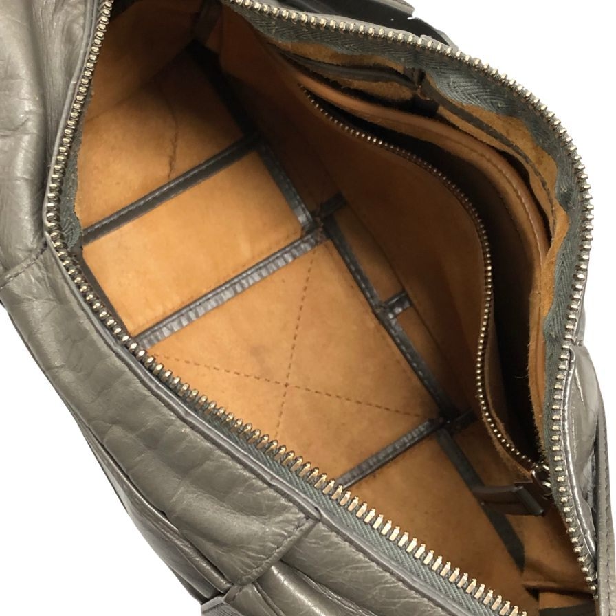 ボッテガヴェネタ ショルダーバッグ マキシイントレチャート レザー クロスボディ グレー メンズ BOTTEGA VENETA【AFE6】