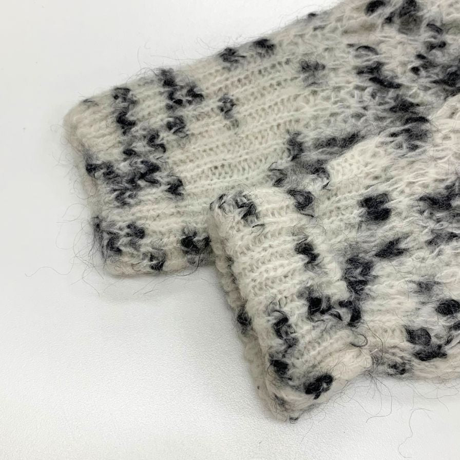 極美品◆ブランド ユニーク セーター モヘア混 襟元ビジューあしらい ハンドメイド イン イタリー レディース サイズ2 ホワイト系 BRAND UNIQUE 【AFB26】