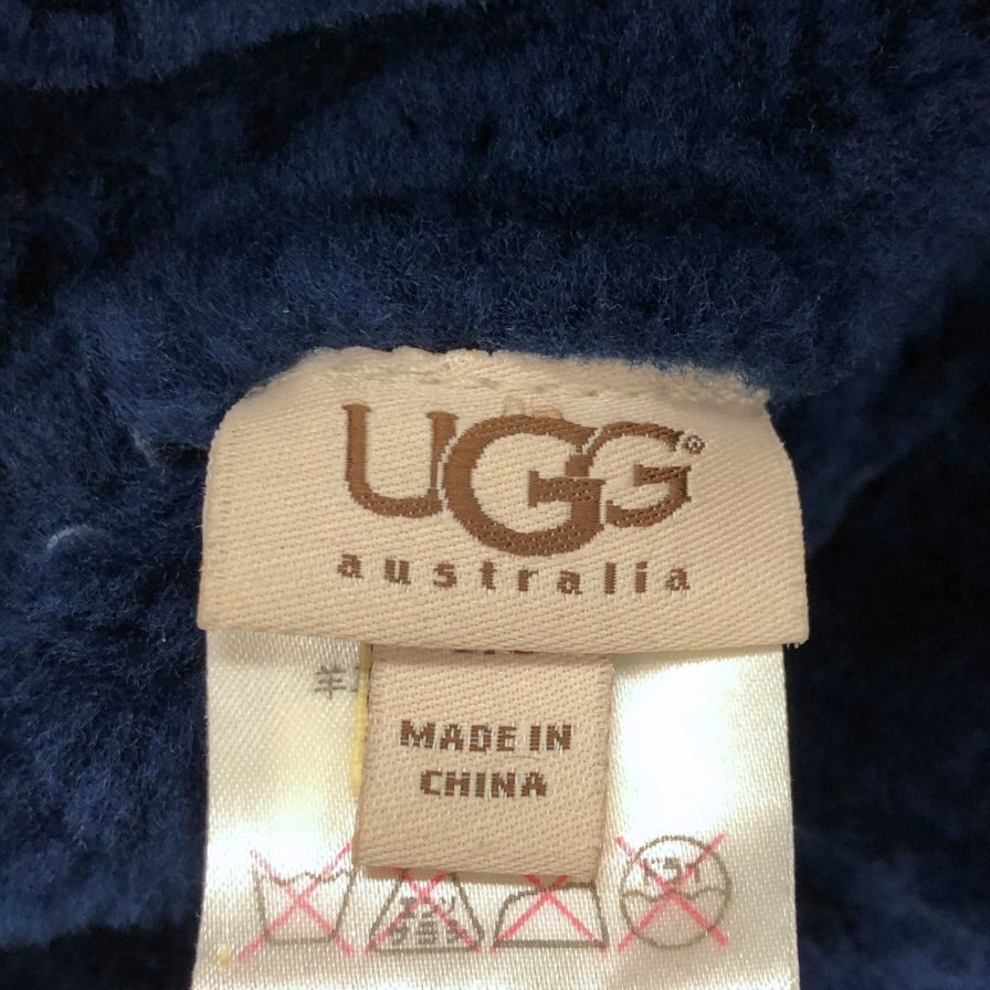アグ ハット ムートン 本毛皮 ボア キャップ 帽子 ネイビー 0/S UGG