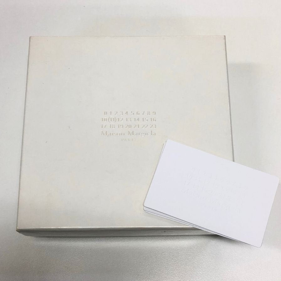 メゾンマルジェラ コンパクトウォレット コインケース 4ステッチ カーフレザー グレージュ ユニセックス Maison Margiela【AFI5】【中古】