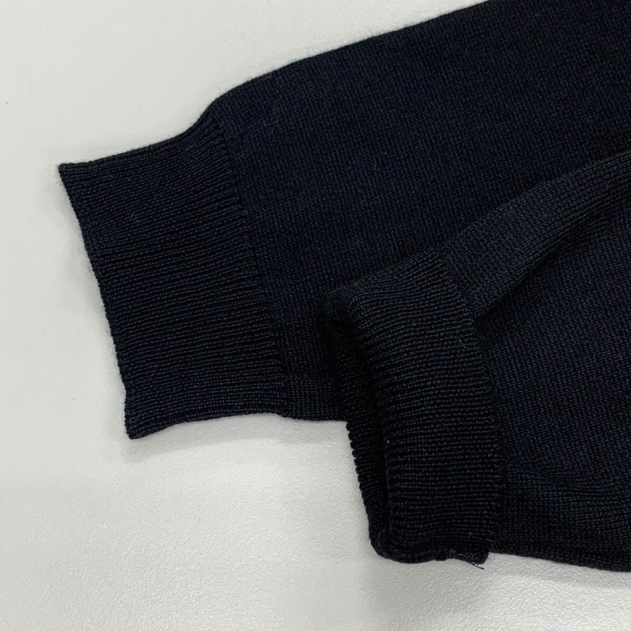 極美品◆ブティック モスキーノ カーディガン フロントビジューボタン ウール100% レディース サイズ42 ブラック BOUTIQUE MOSCHINO 【AFB3】