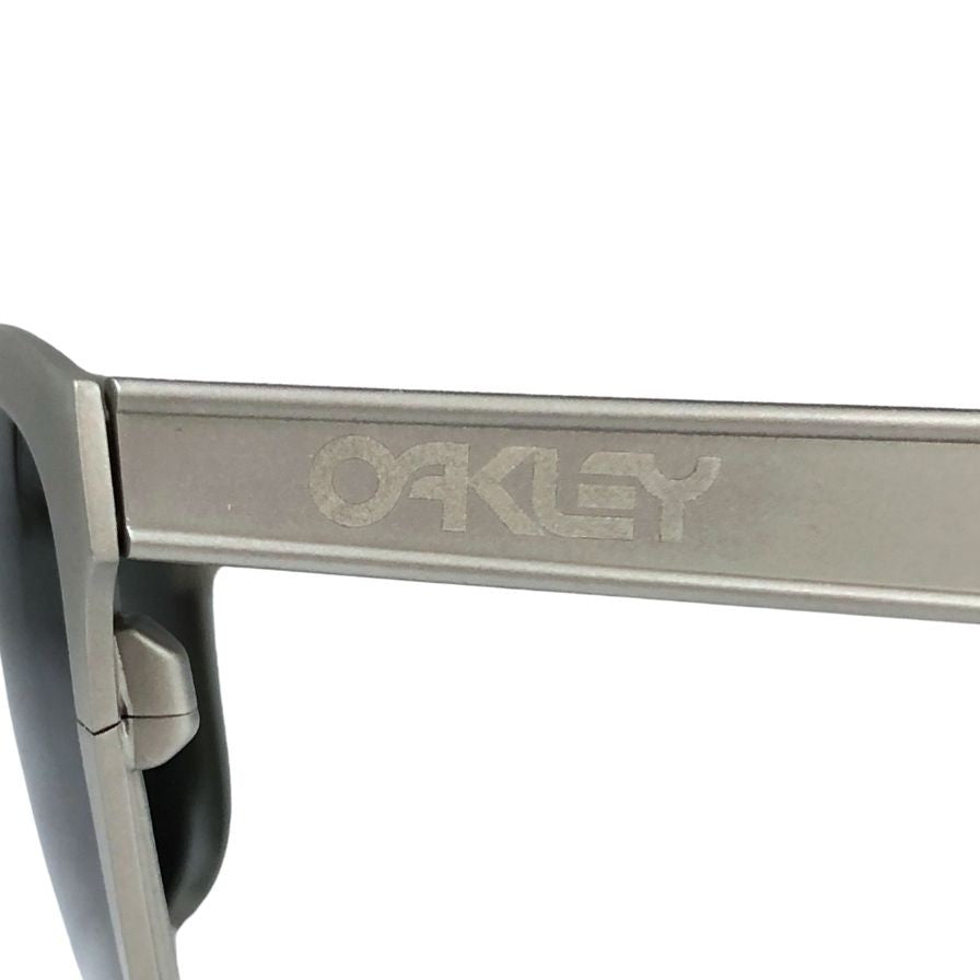 オークリー サングラス フロッグスキン チタン 0OO6044 0156 シルバー Oakley【AFI18-3】