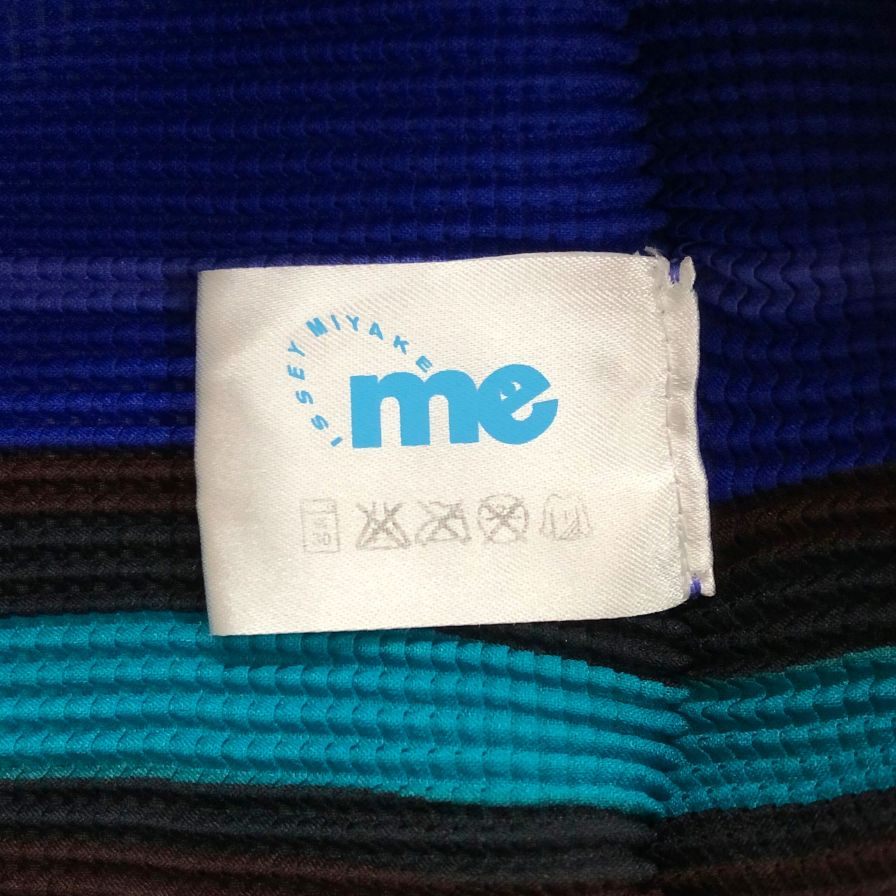 美品◆ミー イッセイミヤケ カットソー 半袖 総柄 ボトルネック サイズ表記無し レディース ISSEY MIYAKE me 【AFB37】