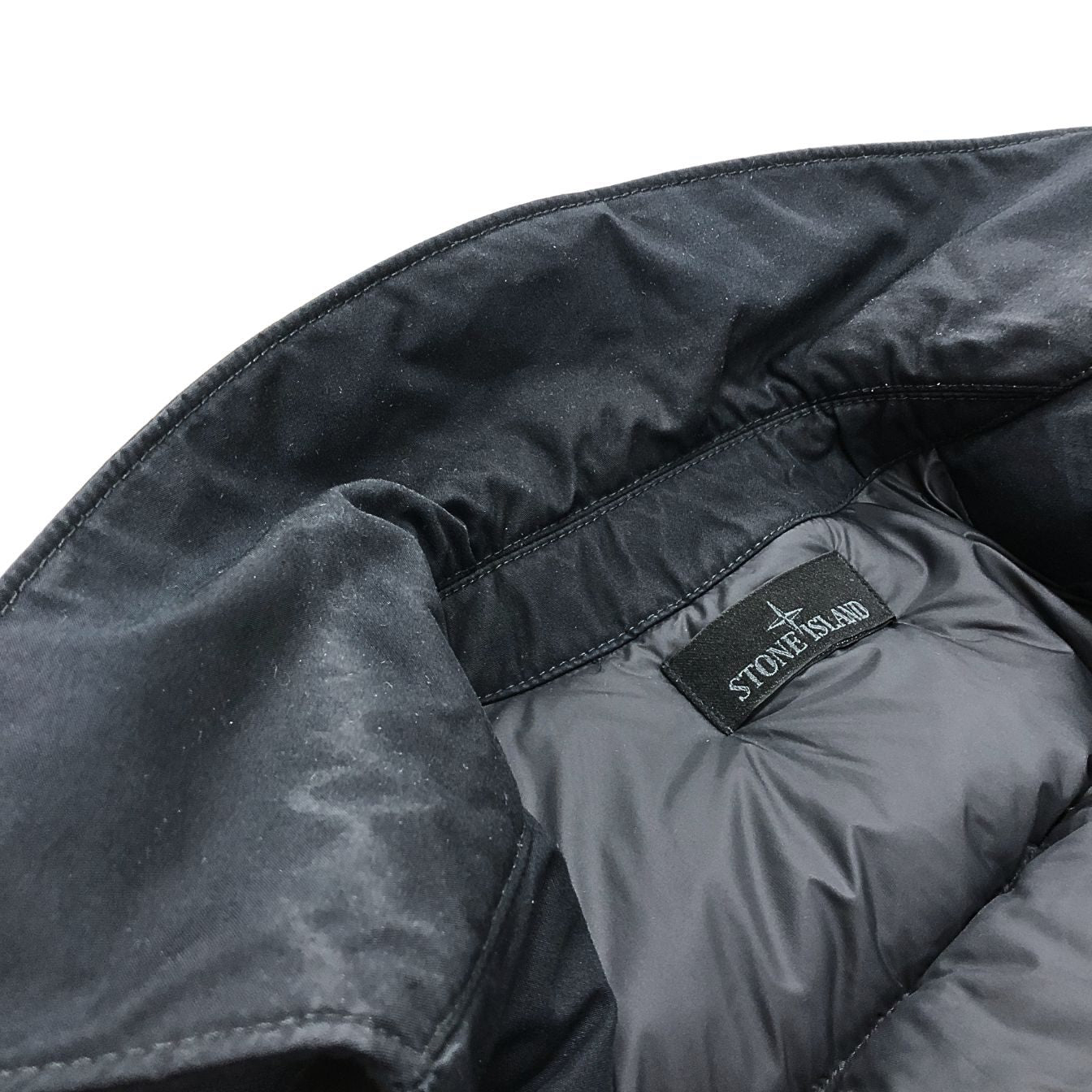 美品◆ストーンアイランド ゴースト ダウンジャケット ブラック メンズ サイズM Stone Island 【AFA3】
