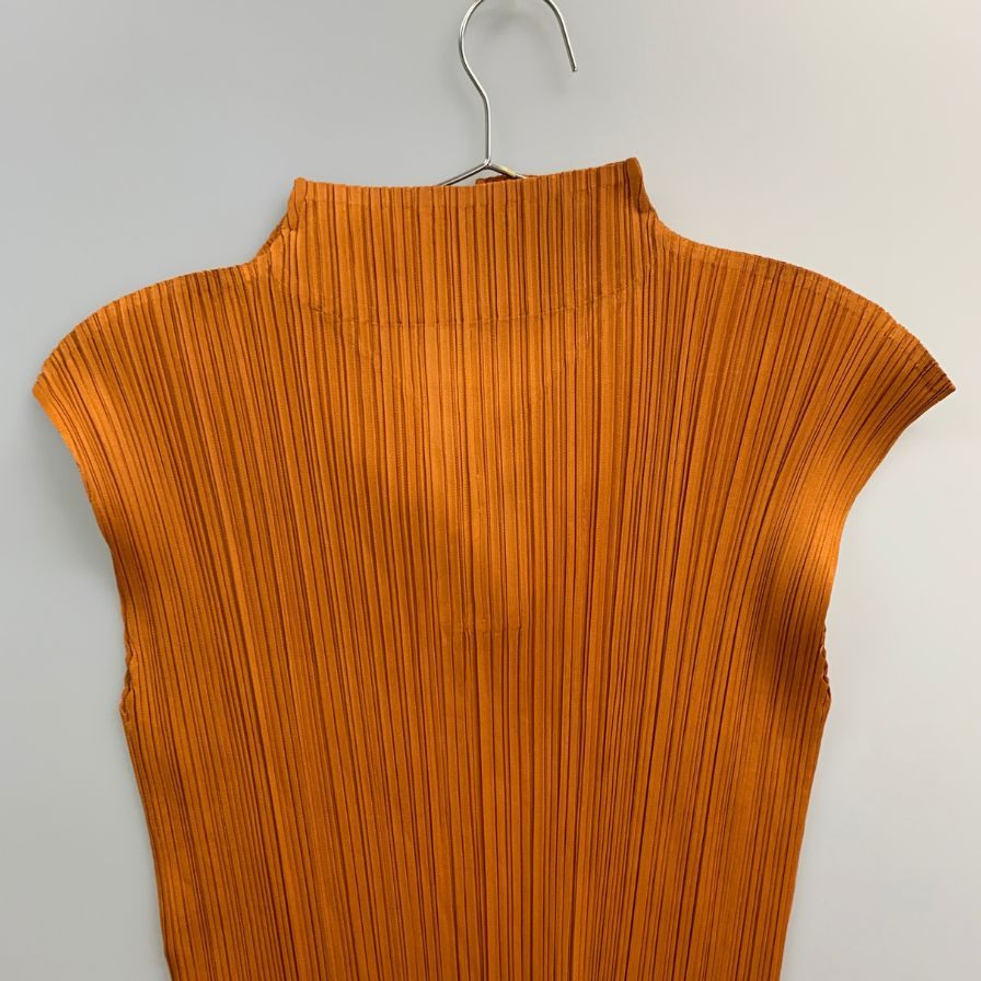 美品◆プリーツプリーズ イッセイミヤケ ハイネック ノースリーブ PP23JK112 キャメル サイズ3 PLEATS PLEASE 【AFB26】