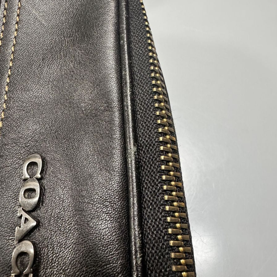 コーチ ショルダーポーチ レザー ロゴ ファスナー ブラック COACH【AFE6】
