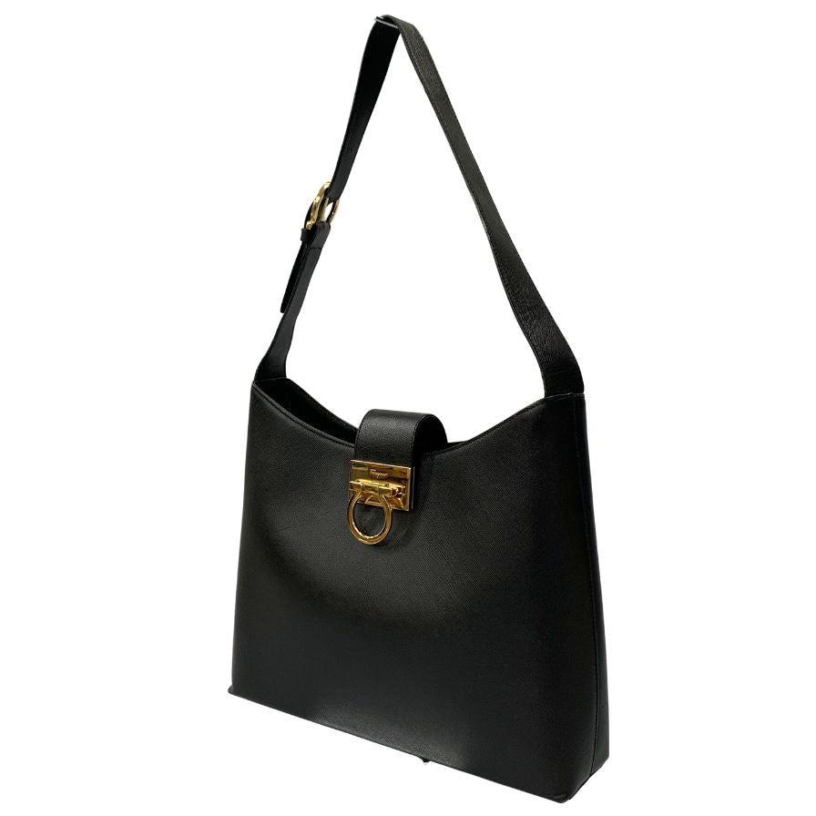 サルヴァトーレ フェラガモ ショルダーバッグ ガンチーニ 金具 レザー AQ21-8662 ブラック ゴールド Salvatore Ferragamo【AFE12】