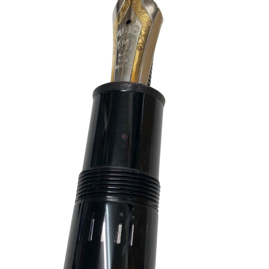 モンブラン マイスターシュテュック ル グラン 万年筆 4810 ペン先18K Au750 ブラック×シルバー MONTBLANC【AFI9】