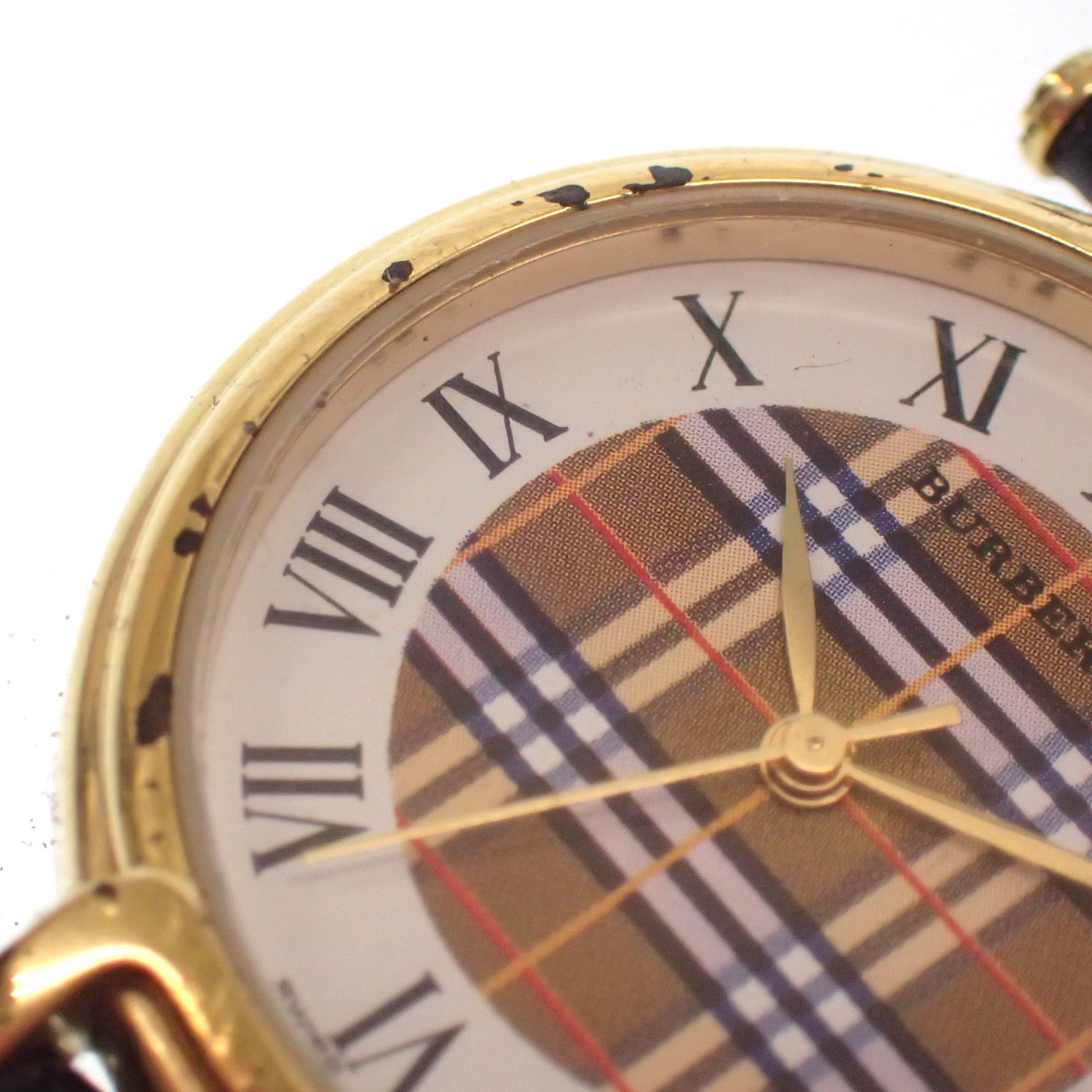 バーバリー ジャンク 腕時計 クォーツ ゴールド 文字盤白 ノバチェック 11200G 箱付き BURBERRY【AFI19】【中古】