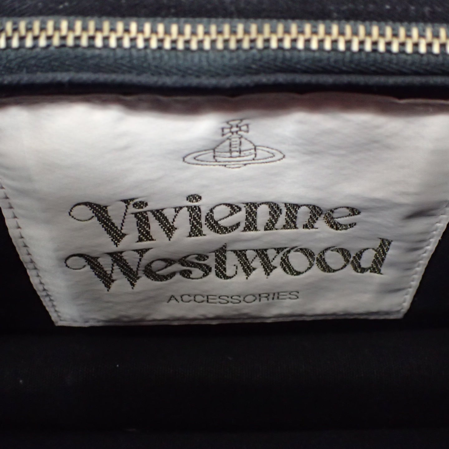 ヴィヴィアンウエストウッド チェーンショルダーバッグ オーブ Vivienne Westwood【AFE9】【中古】