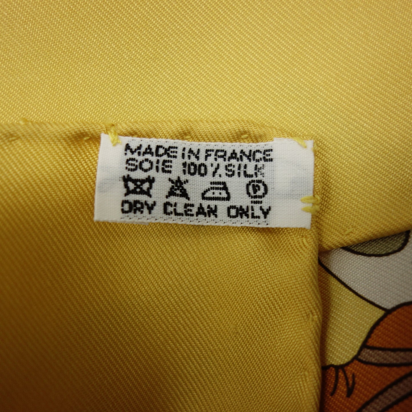 エルメス カレ90 スカーフ OMBRELLES ET PARAPLUIES 日傘と雨傘 レディース イエロー系 HERMES【AFI20】【中古】