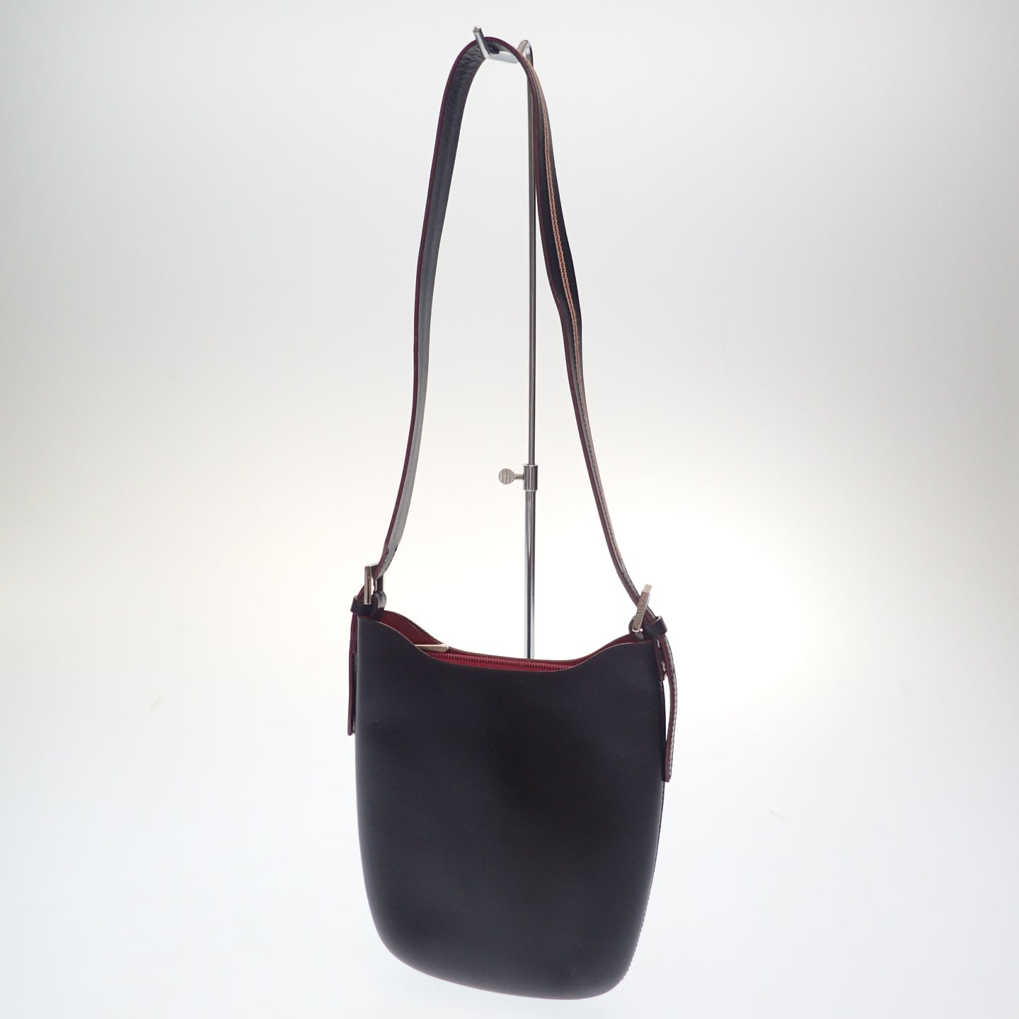 美品◆バリー ショルダーバッグ レザー ブラック&レッド BALLY【AFE3】