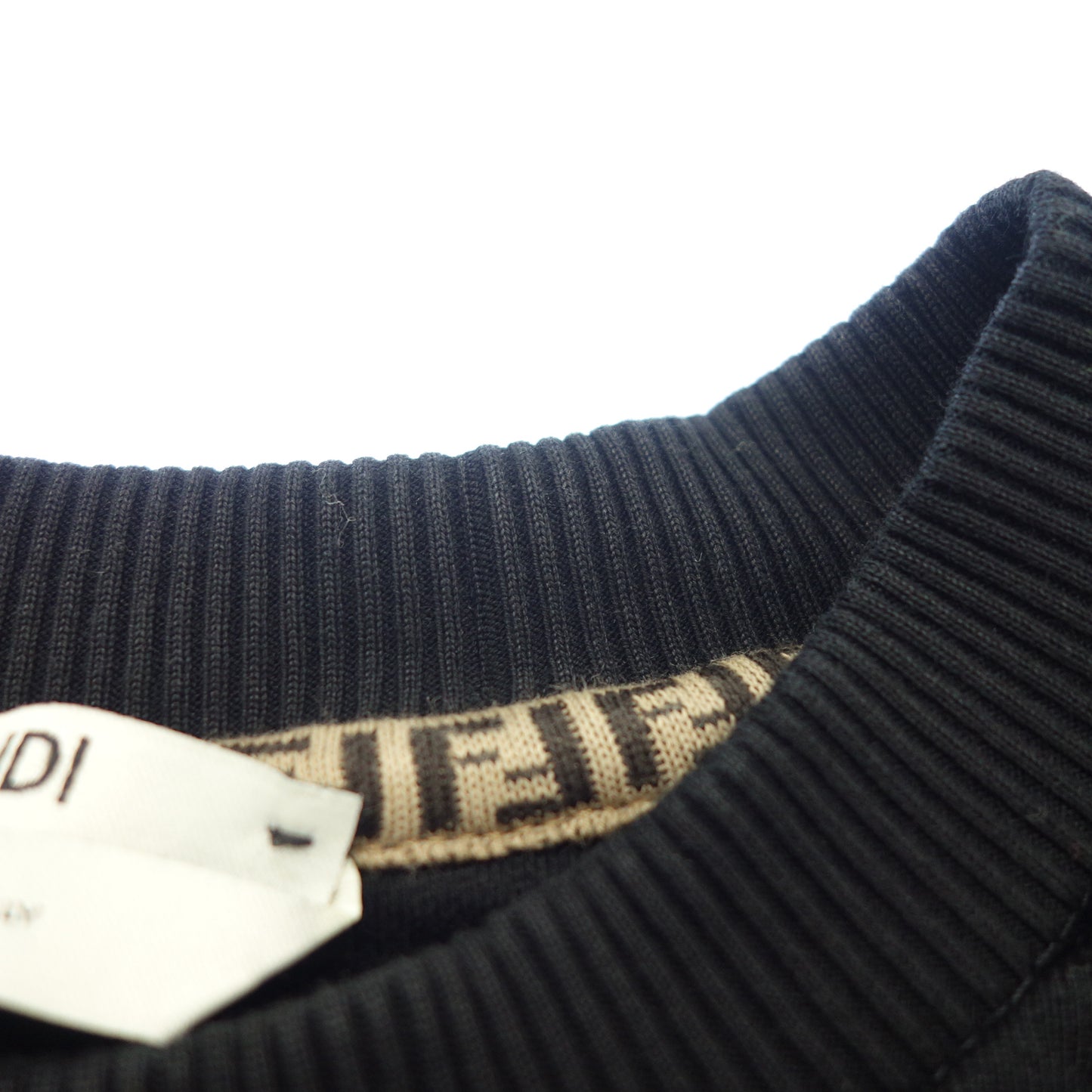 美品◆フェンディ カリグラフィー クロップド トップス 12CPF-21-1194 レディース ブラック系 サイズXXS FENDI【AFB15】