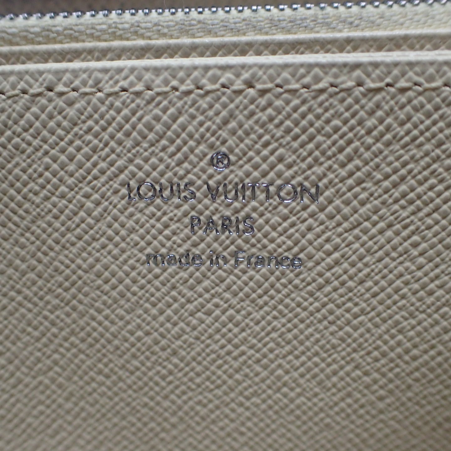 中古◆ルイヴィトン ジッピーウォレット ラウンドジップ モノグラムLVポップ M68662 LOUIS VUITTON【AFI19】
