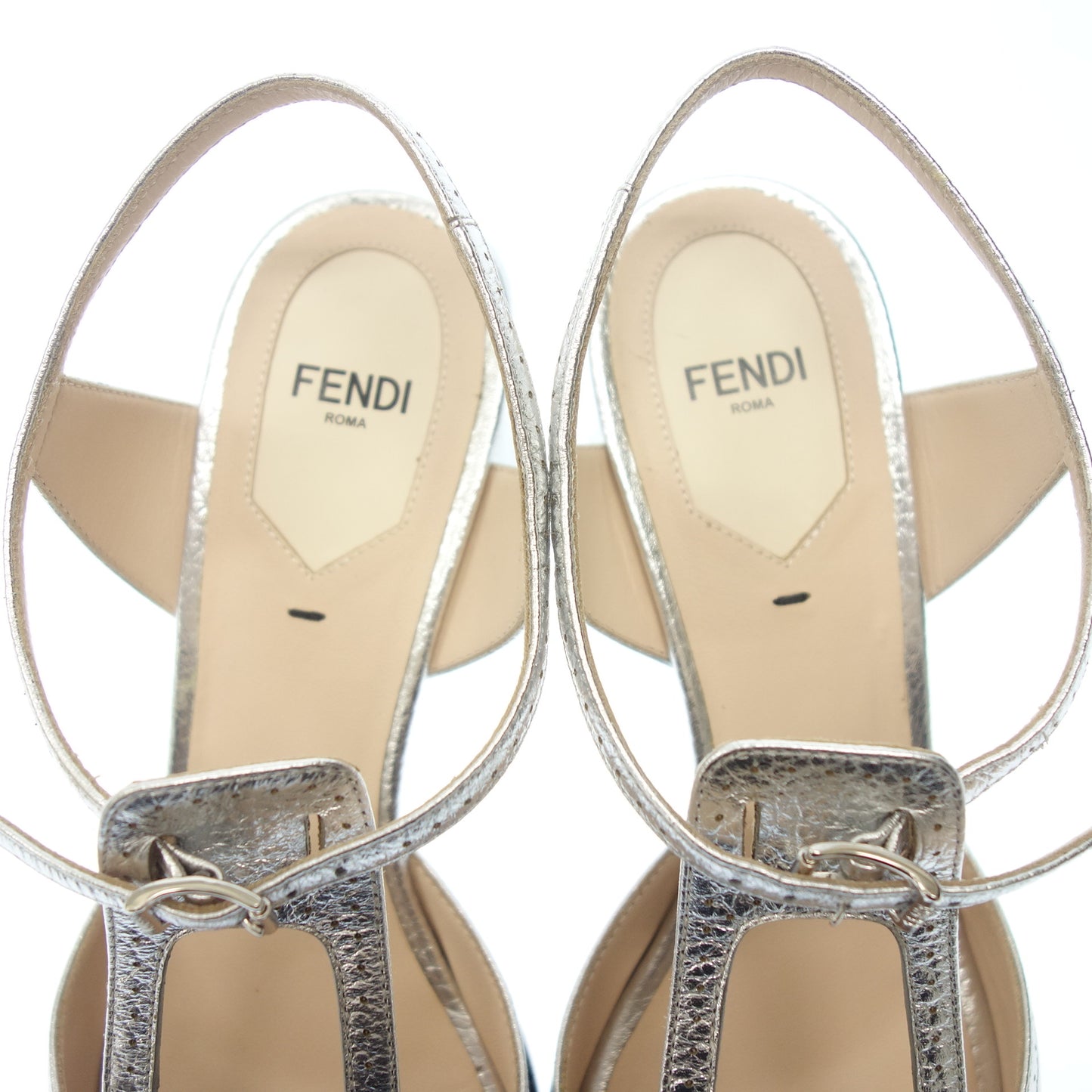 美品◆フェンディ ヒールサンダル 型押し ベルトデザイン レディース シルバー サイズ39 FENDI【AFC51】