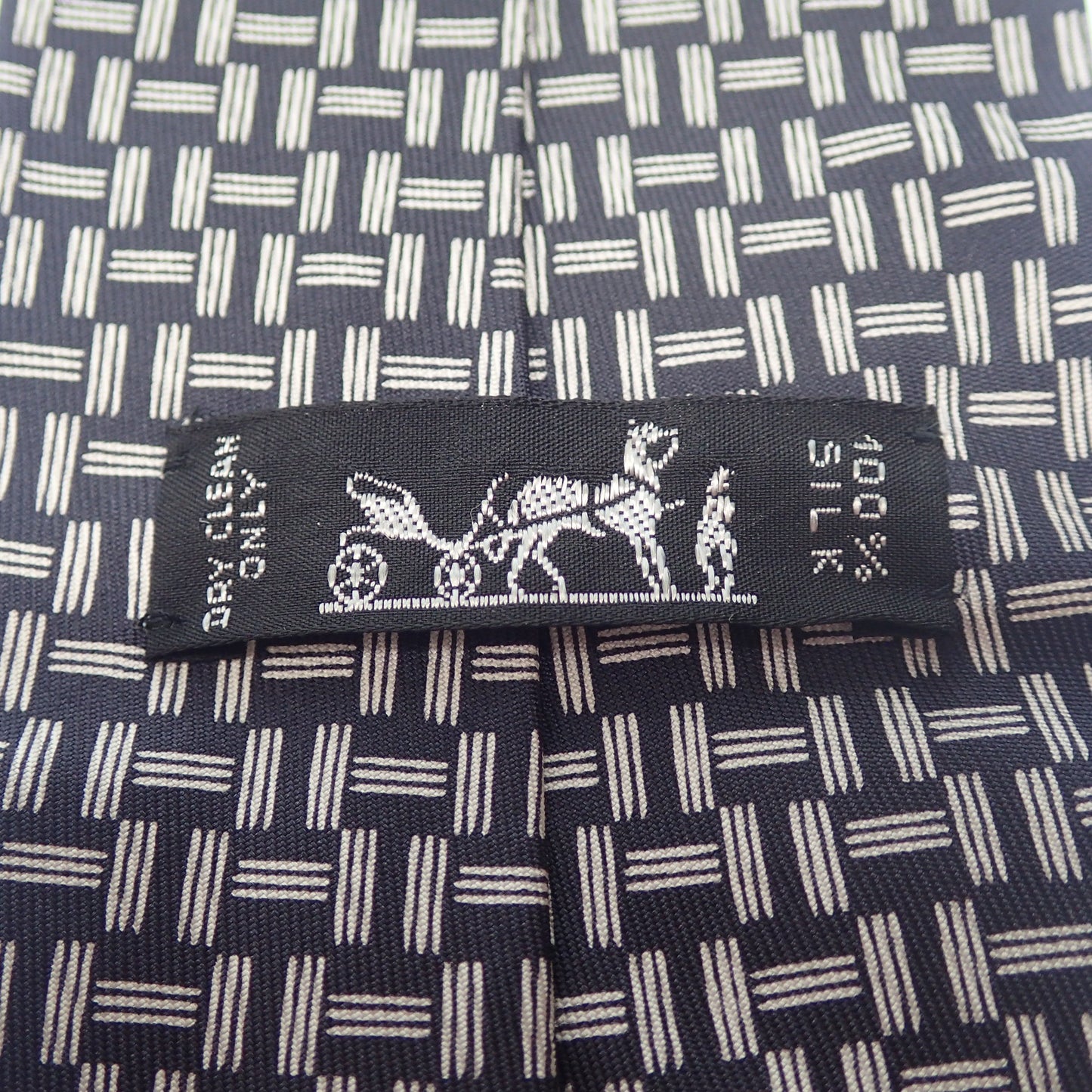 美品◆エルメス ネクタイ 総柄 シルク100% ネイビー 箱付き HERMES【AFI18】