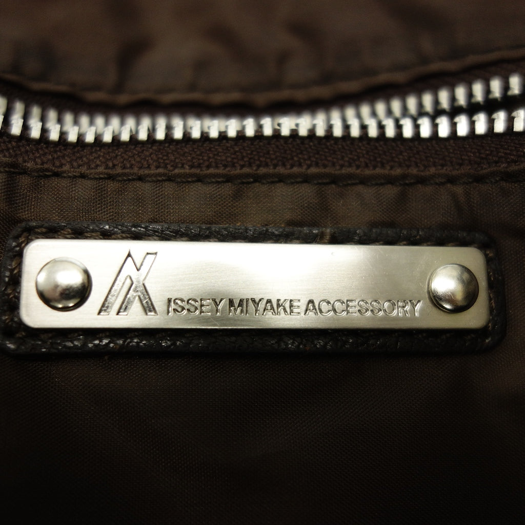 中古◆イッセイミヤケ トートバッグ ブラウン ISSEY MIYAKE【AFE6】
