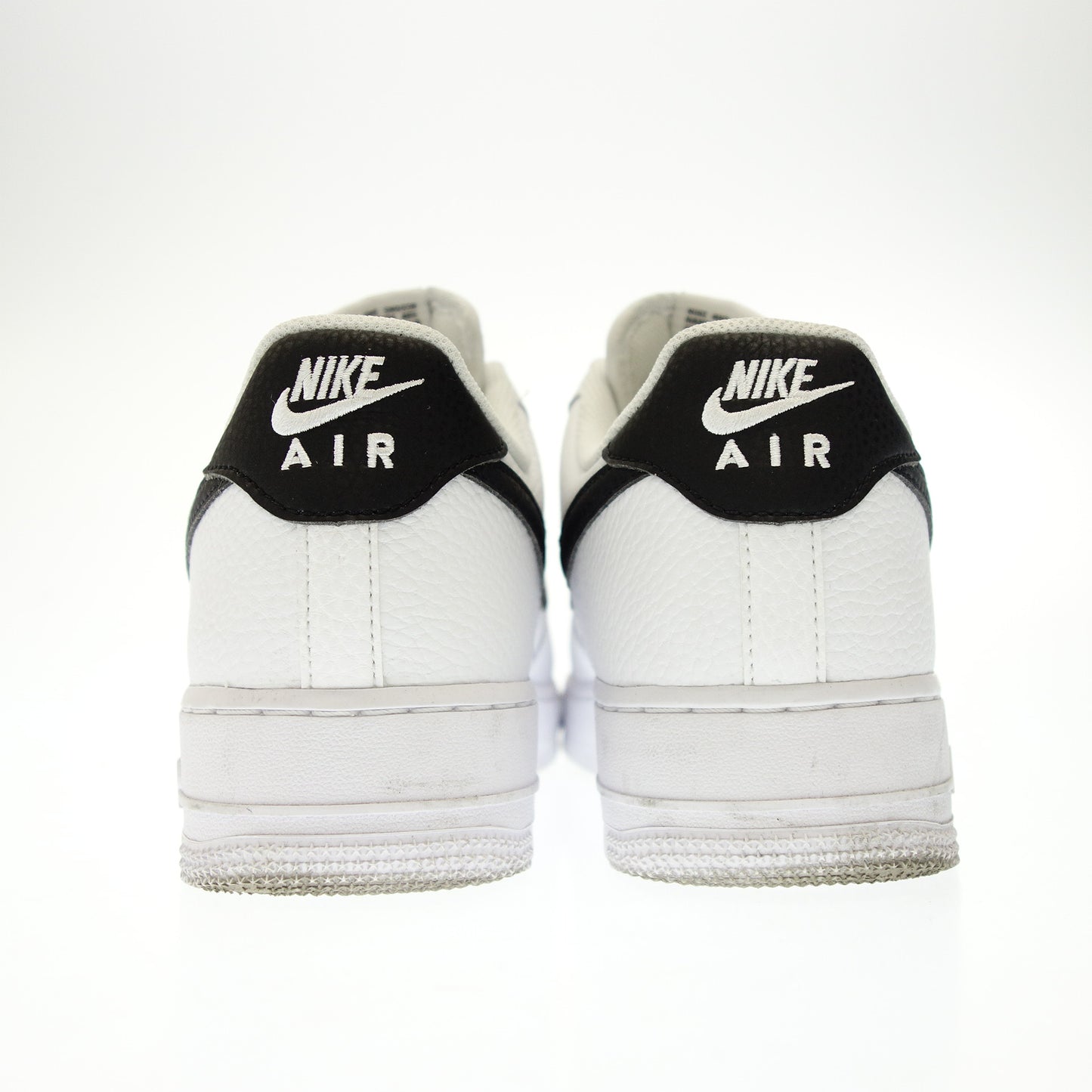 美品◆ナイキ スニーカー CT2302-100 エアフォース1 ’07 LOW メンズ 28.5 白 NIKE【AFC53】