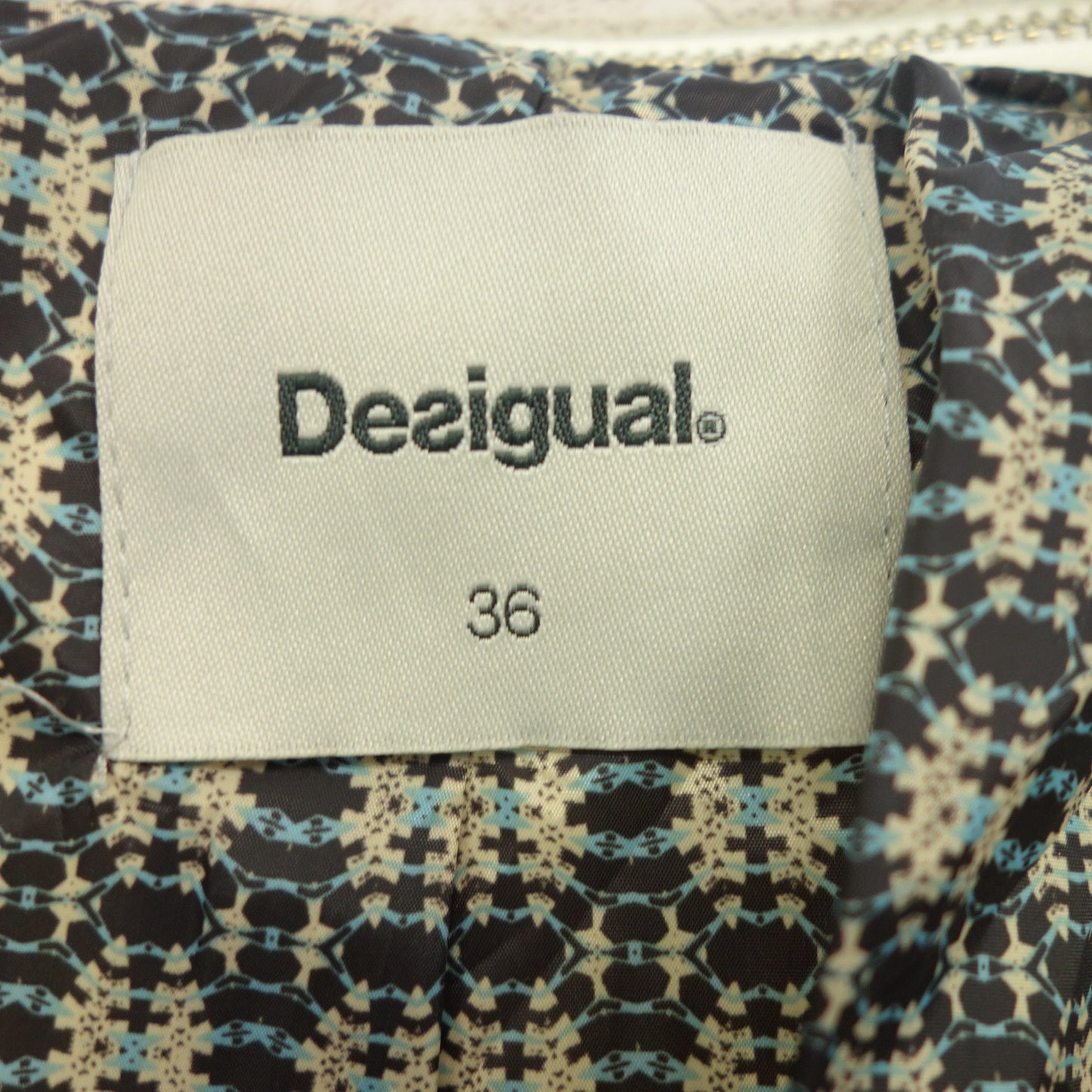 新品同様◆デシグアル ライダース ジャケット 刺繍 レディース ホワイト系 36 Desigual【AFB5】