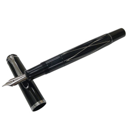 ペリカン 万年筆 M215 クラシック ダイヤライン ブラック×シルバー EF字 Pelikan【AFI22】