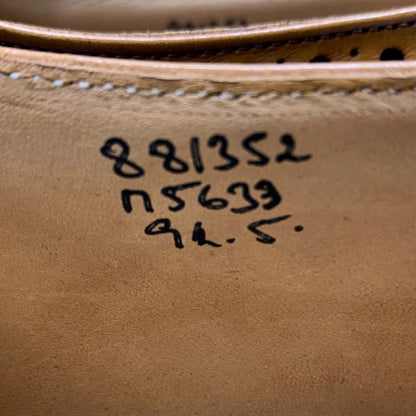 トリッカーズ レザーシューズ カントリー ウイングチップ バートン M5633 メンズ サイズ9.5 ブラウン Tricker’s BOURTON ビジネスシューズ 約28.0cm【LA】【中古】