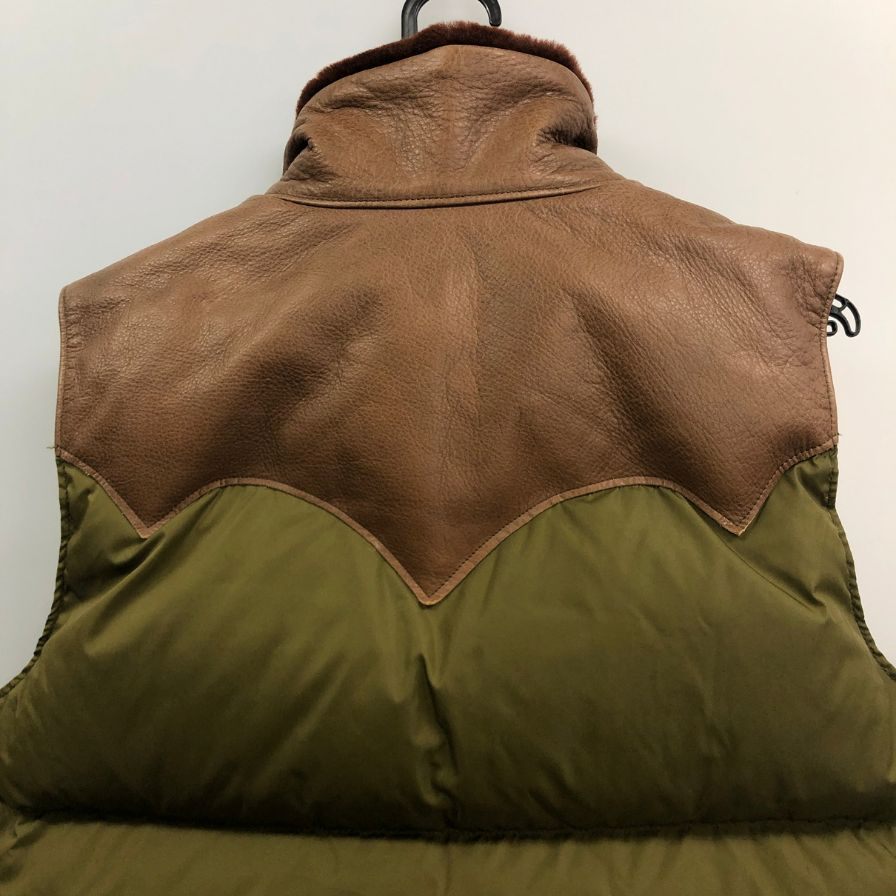 美品◆ロッキーマウンテン フェザーベッド×アナトミカ ダウンベスト カーフレザー メンズ サイズ40 カーキ×ブラウン Rocky Mountain Featherbed×ANATOMICA 【AFA1】