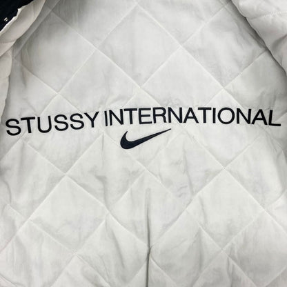 極美品◆ナイキ × ステューシー リバーシブルジャケット  23AW ナイロン ブラック メンズ サイズS NIKE x Stussy メンズ【AFA21】