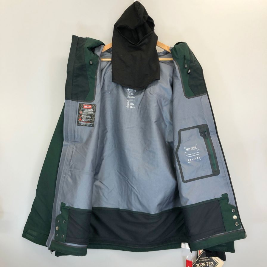 新品同様◆ボルコム スノーボード ウェア ジャケット G0652601 25-26モデル GORE-TEX ナイロンプロシェル グリーン サイズL/G メンズ VOLCOM 【AFA3】