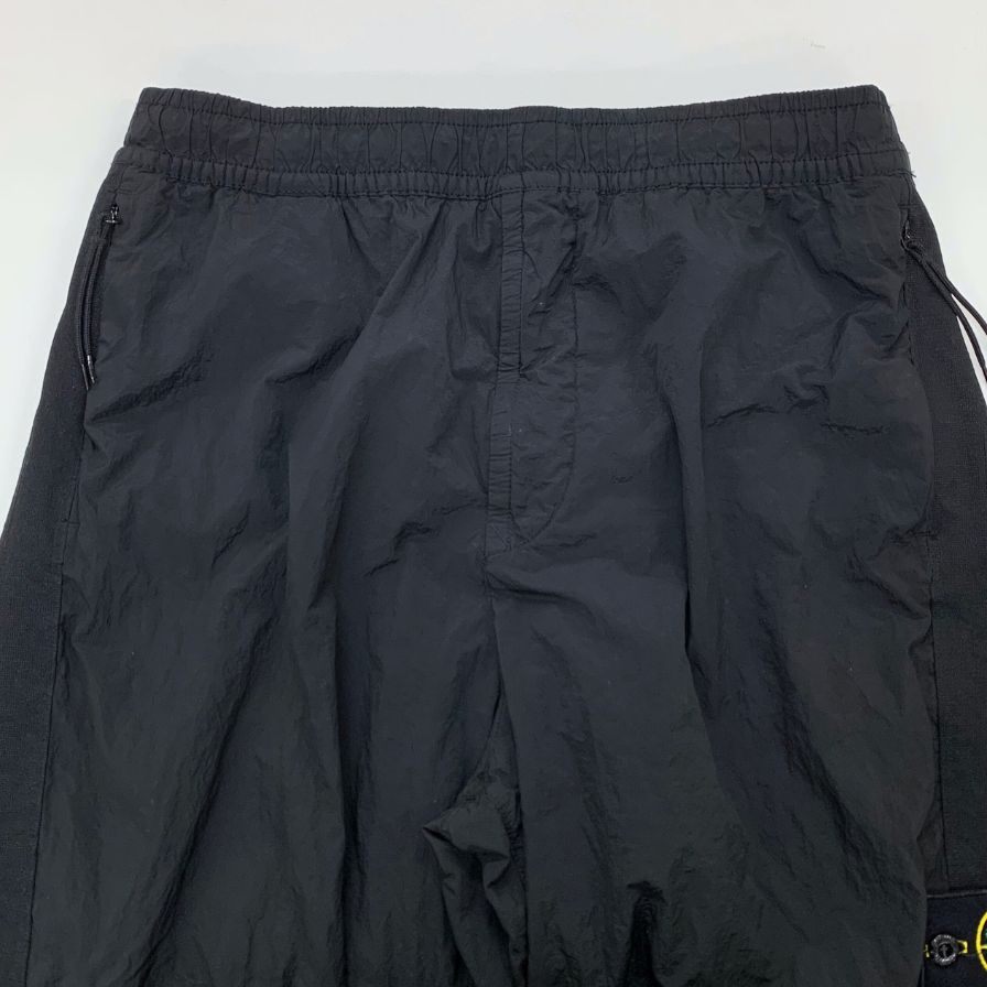 ストーンアイランド サイドロゴ ナイロン トレーニングパンツ 811530919 メンズ サイズ30 ブラック STONE ISLAND 【AFB6】